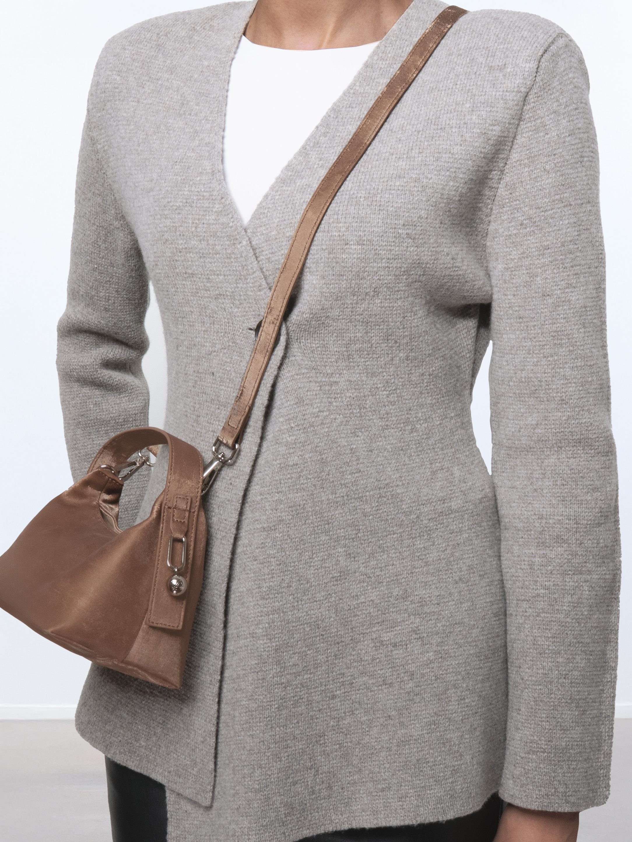 model-jood-brown-bag-shots1