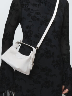 model-jood-white-bag-shots4